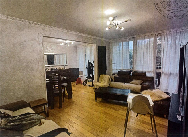CHELLES, Appartement T4 95m², Parkings