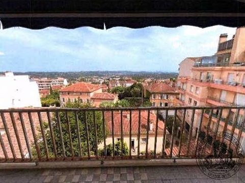 GRASSE, Appartement T3 62m², Balcon