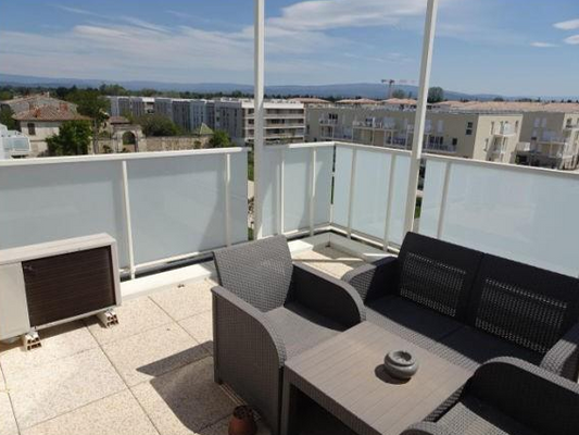 MONTEUX, Appartement T2 55m², Balcon