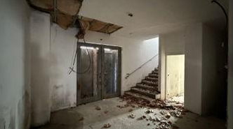 TOURETTES SUR LOUP, Immeuble 936m², Parking