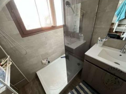 FREJUS, Appartement T3 64m², Cave