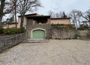 BONNIEUX, Maison T8 269m², Jardin