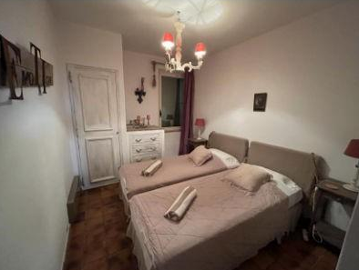 BONNIEUX, Maison T8 269m², Jardin