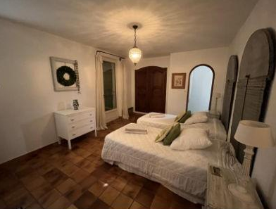 BONNIEUX, Maison T8 269m², Jardin