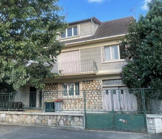 VILLEMOMBLE, Maison T5 183m², Jardin