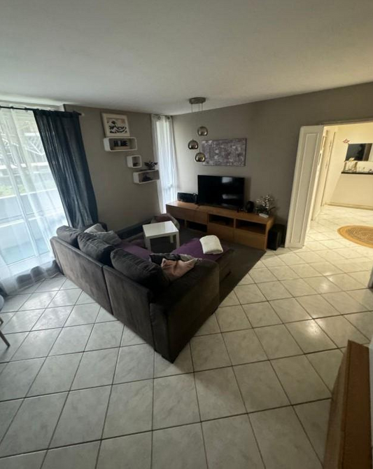 ELANCOURT, Appartement T4 84m², Parking