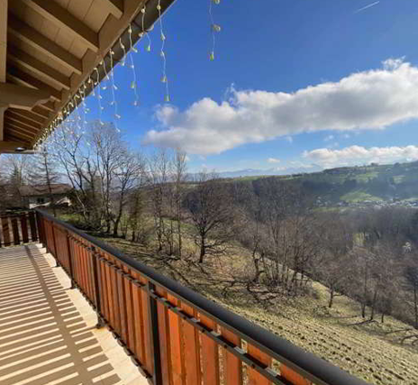 LA MURAZ, Maison T8 180m², Terrain
