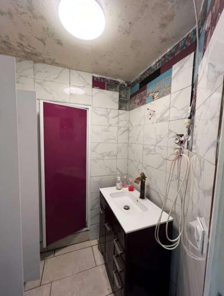 FEURS, Maison T4 82m², Piscine
