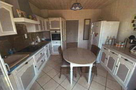 SAINT ISMIER, Maison T9 195m², Piscine