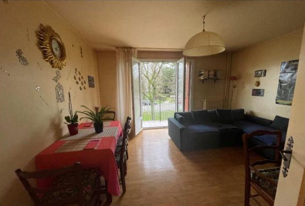 LA CELLE SAINT CLOUD, Appartement T3 67m², Balcon