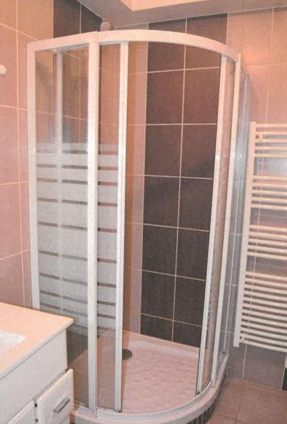 TULLINS, Appartement T2 39m², Cave